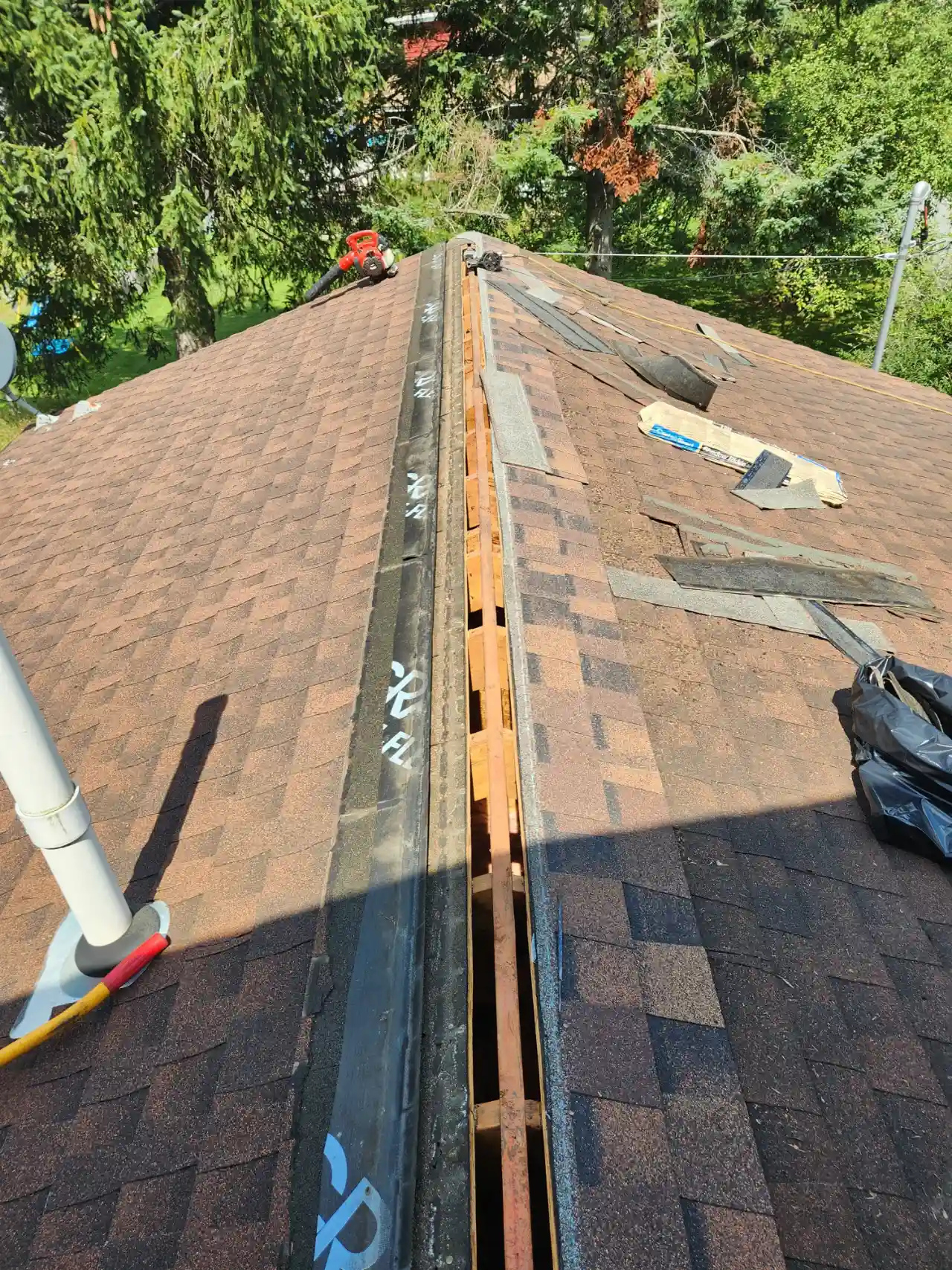 New asphalt shingle roof installed on a home in Vermont